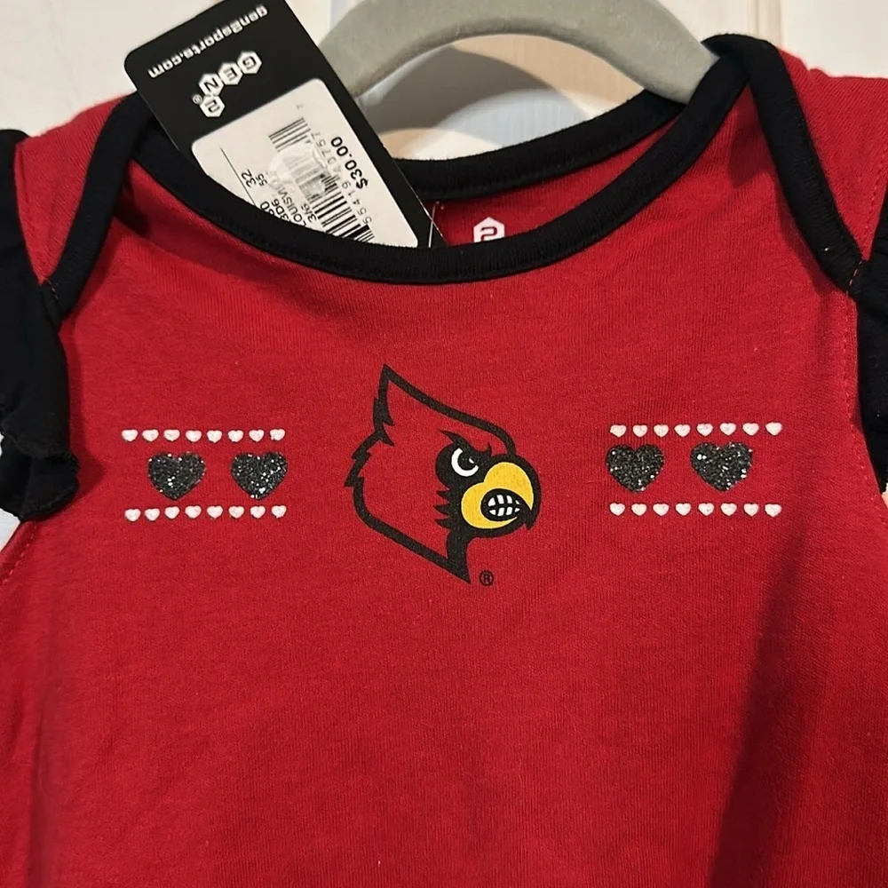NWT Louisville Cardinals Onesie Size 3-6months - Picture 3 of 5
